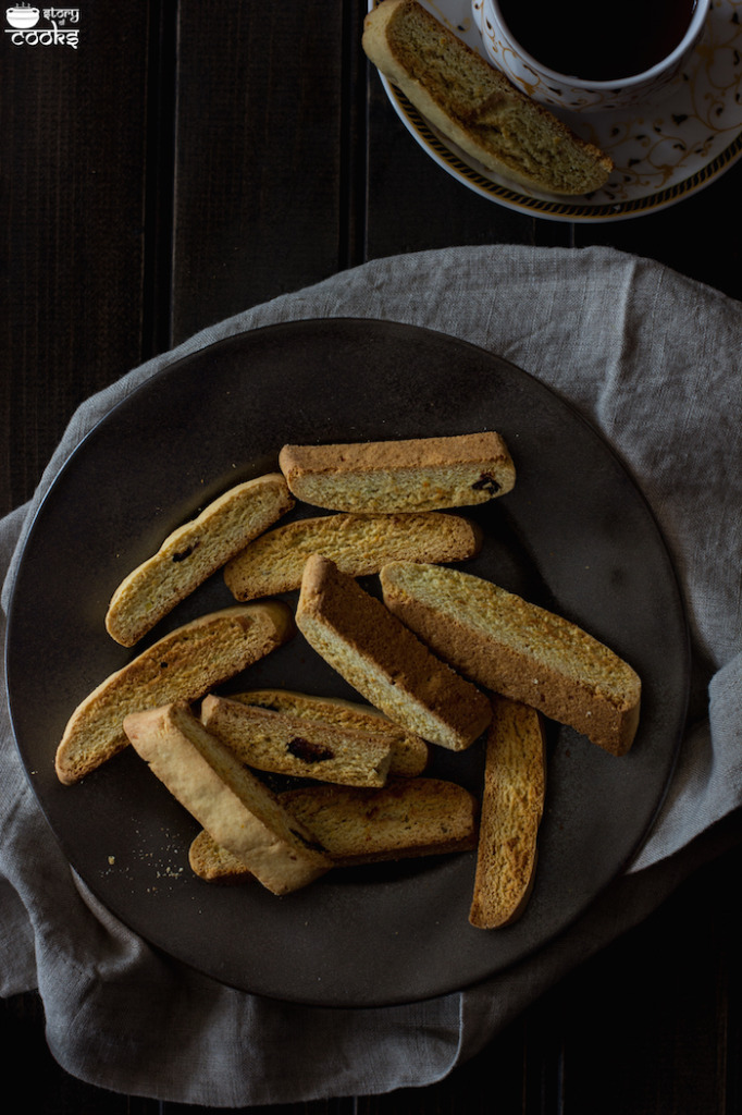 Cranberry Pistachio Biscotti