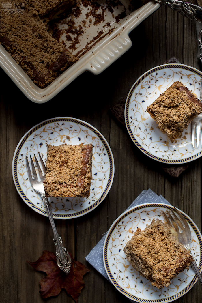 Apple Crumb Cake