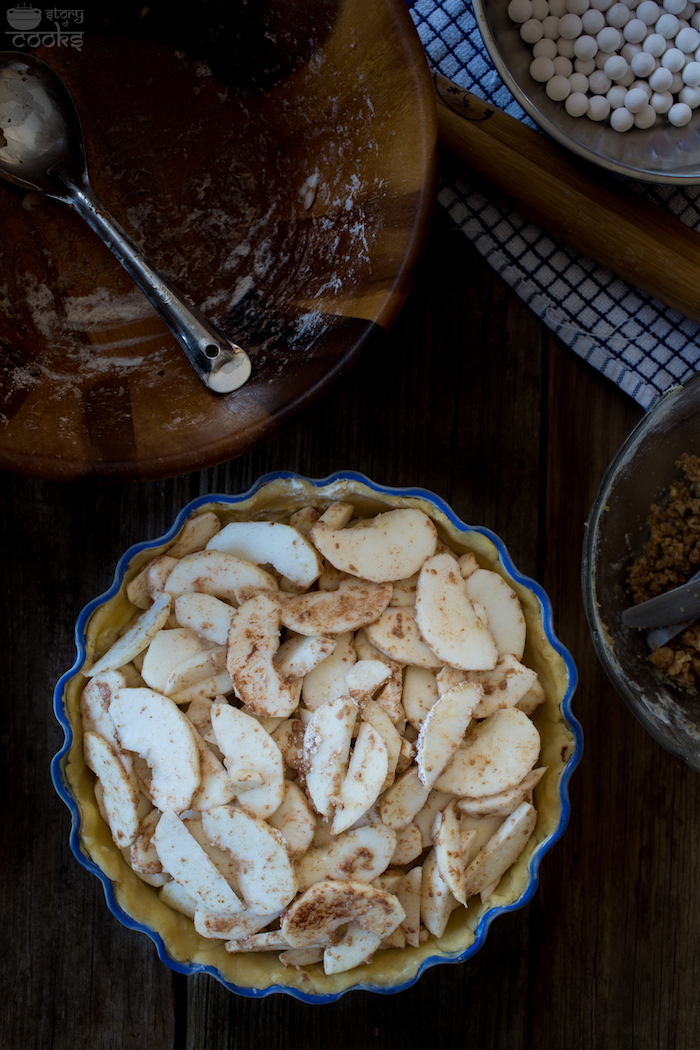 pie crust + apple