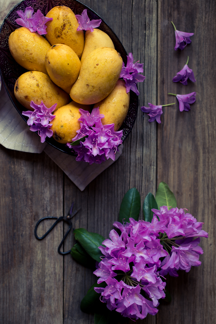 mangoes with flowers